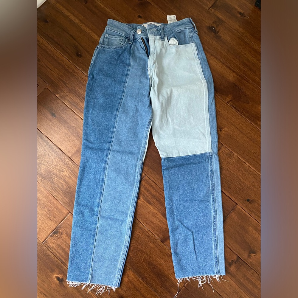 Hollister curvy high rise mom jean